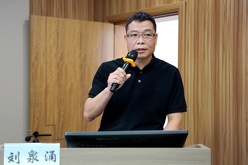 劉泉涌.jpg