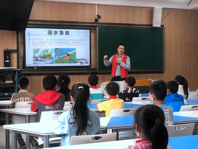 18b2f125acd32d13aa3b165e1983592_副本.jpg