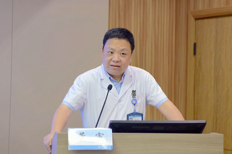 董寅.jpg