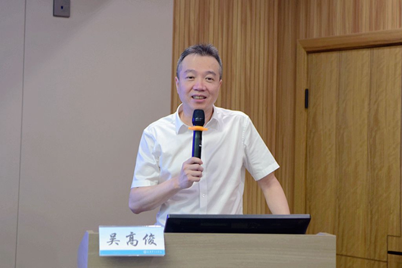 吳高俊1.jpg