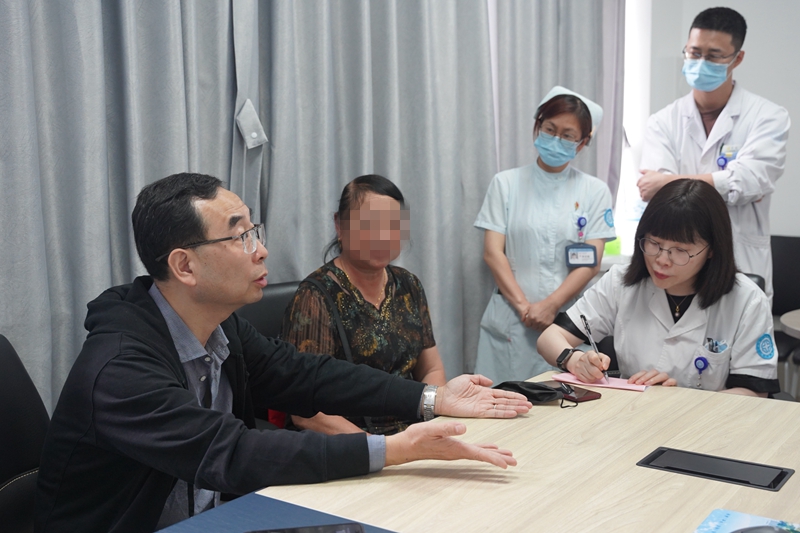 C:\Users\admin\Desktop\20230604中國疾控中心專家來院調(diào)研\(zhòng)DSC02457.JPG
